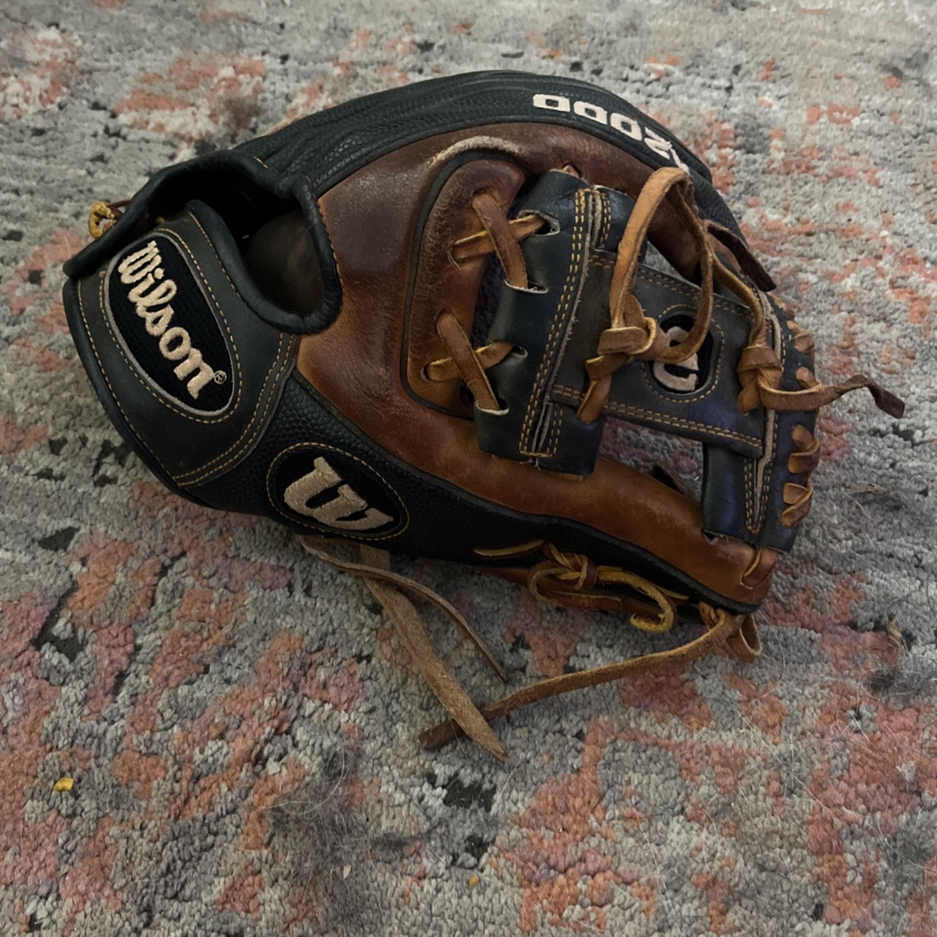 Wilson A2000 Baseball Glove Size 11..25 Size Pedroia Model