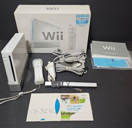 Nintendo Wii Console Bundle