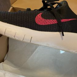 Ladies Size 7 Nike