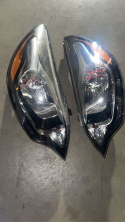 2012-2017 Kia Rio Head Lights 