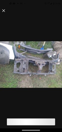 1997 Chevy S10 Radiator Support