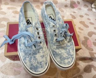 Blue wash vans