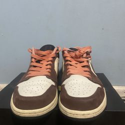 Jordan 1 Low Mocha
