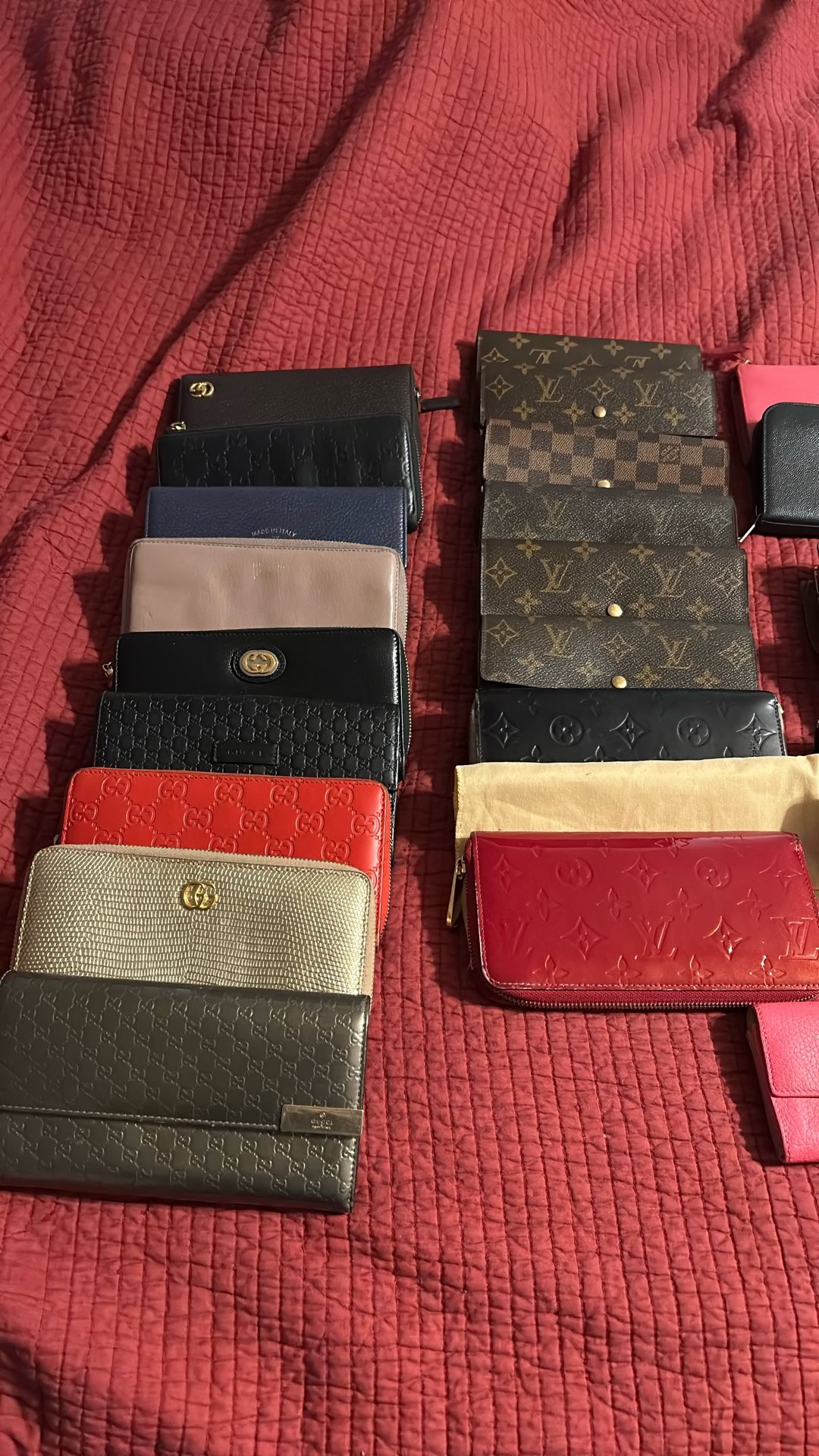 Authentic wallets