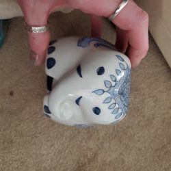 Ceramic Elephant Bank With Bank Stopper