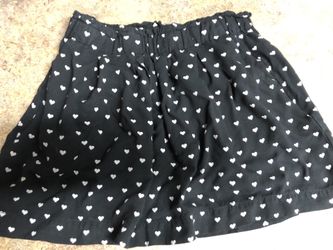 Gap Girls size 10 skirt black with white hearts