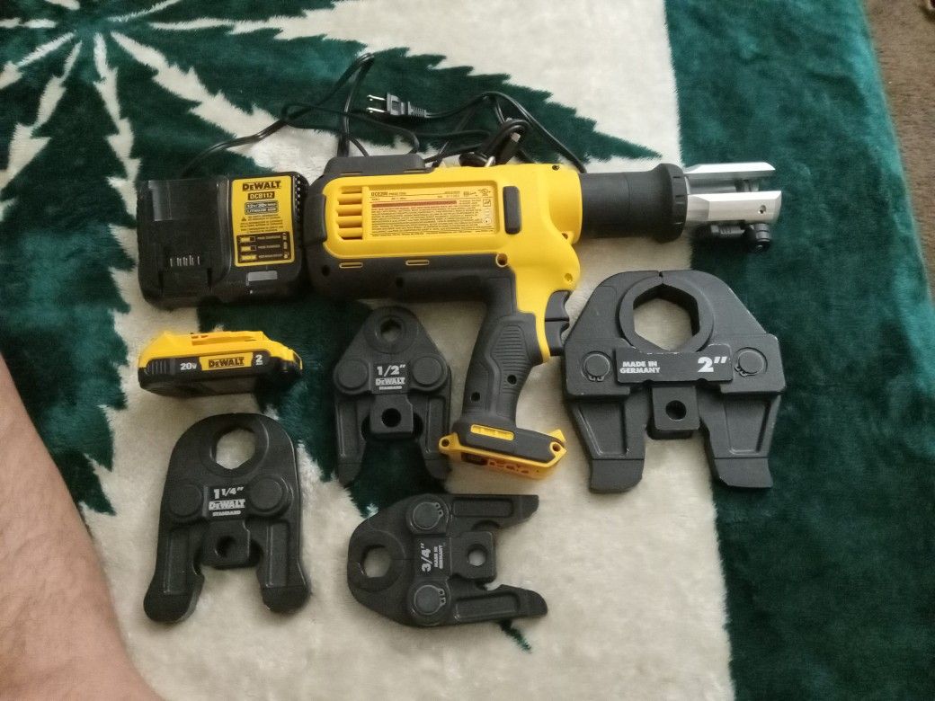 Dewalt Press Tool New