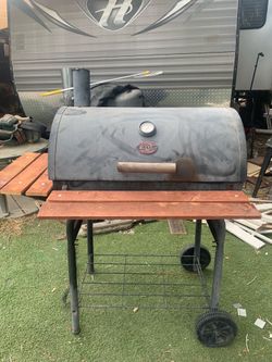 Charcoal grill