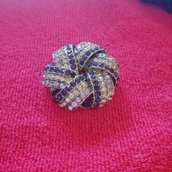 Monet Pin