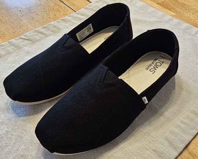 Toms Shoes