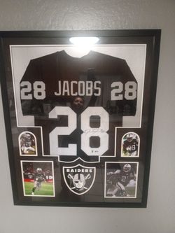 Josh Jacobs Autograph Jersey Framed
