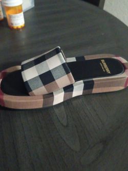 New Burberry size 38 $450  pick up only 12 street Indian School