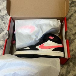 Nike Court Borough Mid 2 (PSV)