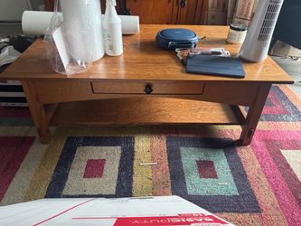 Oak coffee table with matching end table