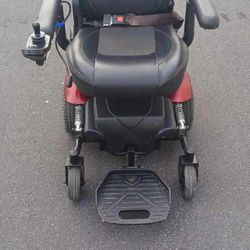 Electric wheelchair