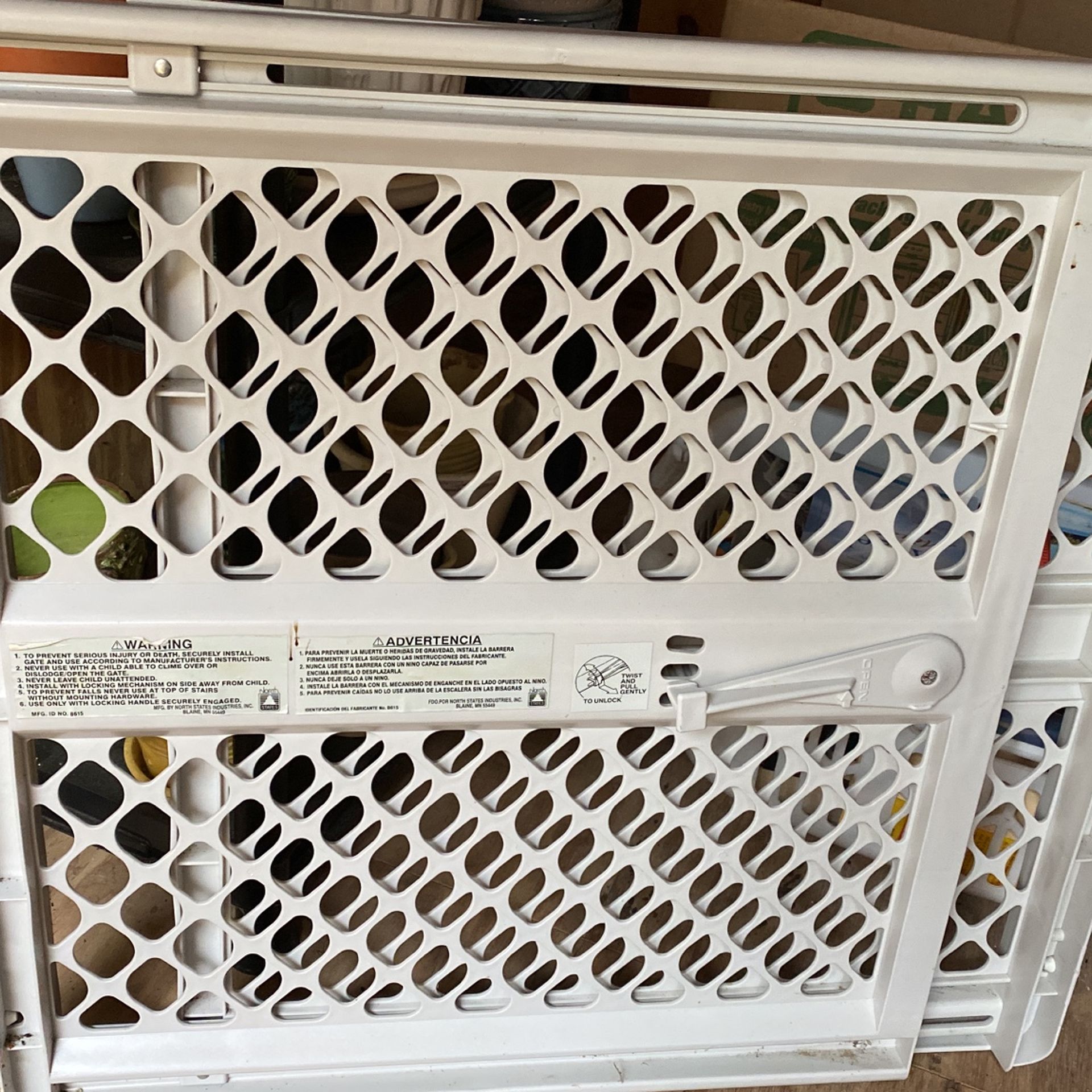 Baby/pet Gate