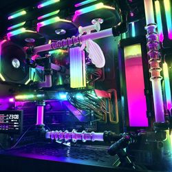 Gaming PC — Ryzen 9 5900X / Radeon 6900 XT / 32GB DDR4 / 2TB SSD / Custom Liquid Cooling Loop