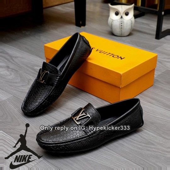 Vuitton dress leather shoes Shipping available