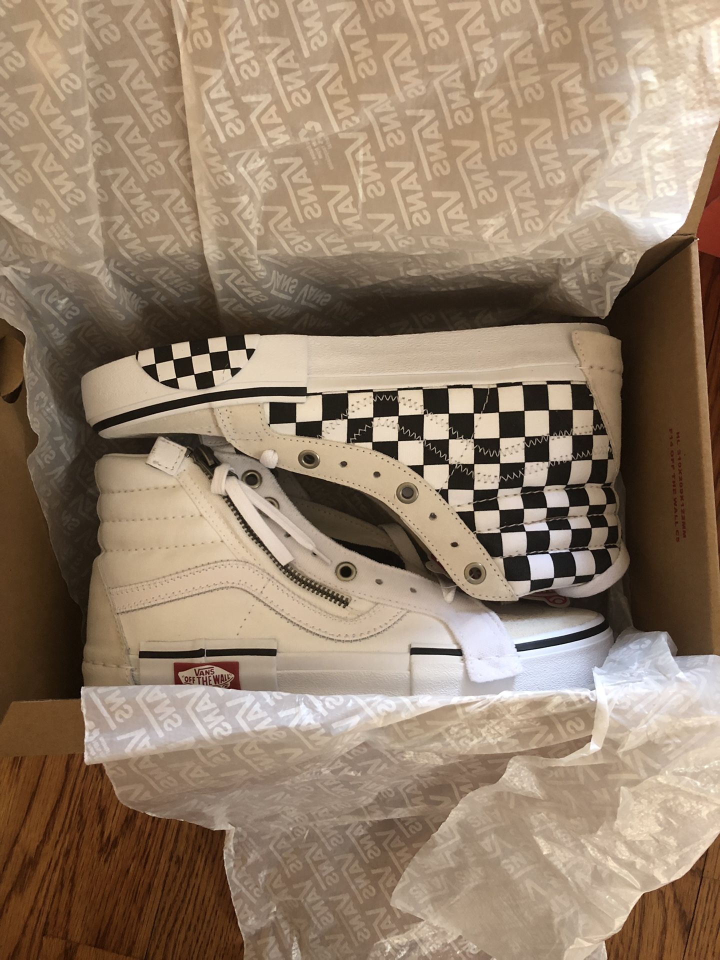 Vans SK8-Hi size 6.5 DS