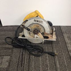 Dewalt Circular Saw