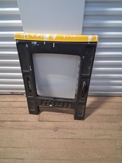 1 sawhorse