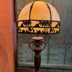 Antique Beautiful Tiffany Style Table Lamp