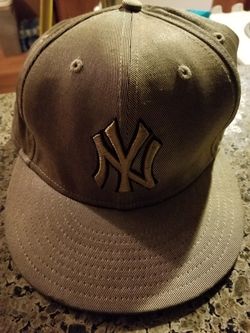 NY New Era hat