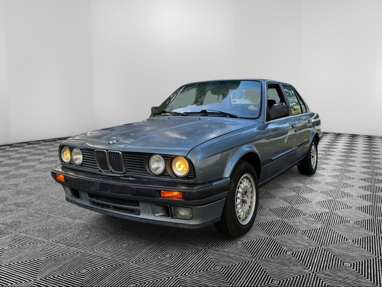 1989 BMW 3 Series