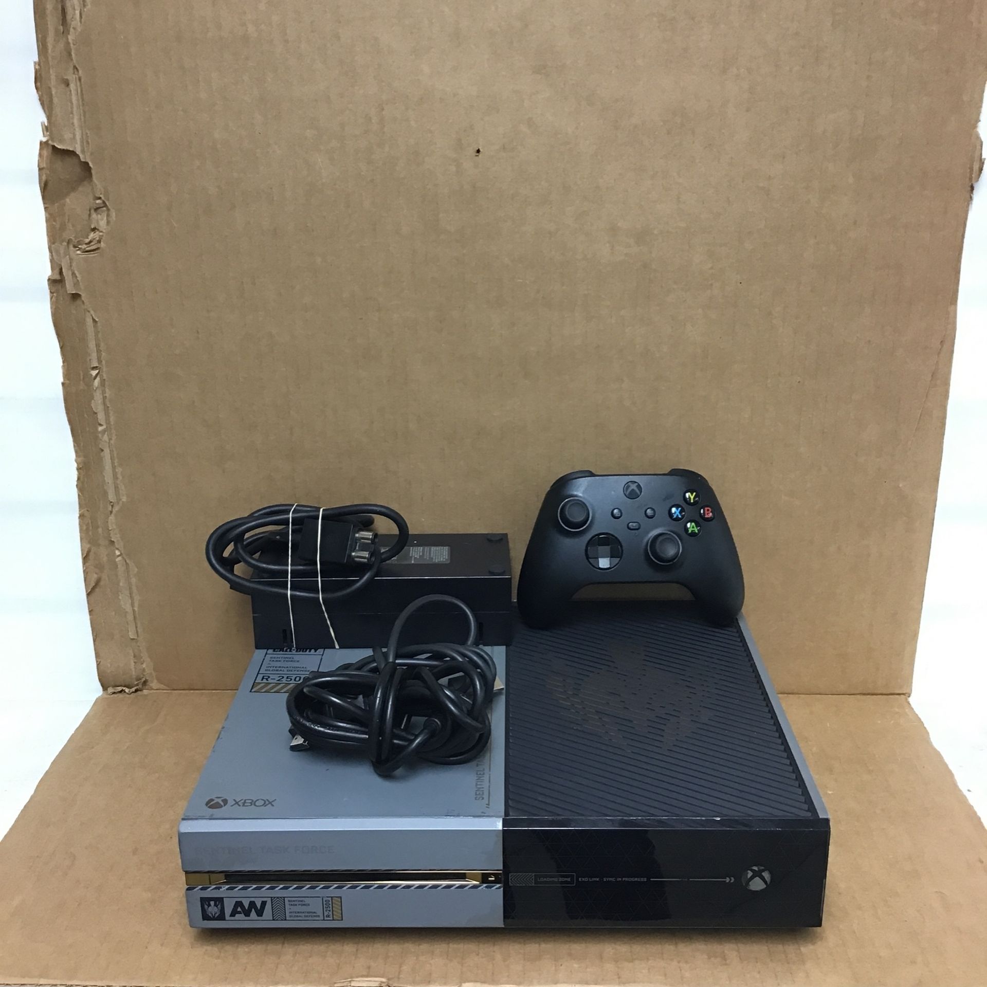 Microsoft Xbox One Call Of Duty Advanced Warfare Special Edition Console  With Controller And Cords, image size:1920x1920