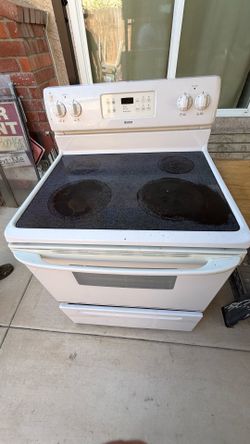 Eletrical glass top stove