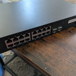 Araknis 16 Port PoE Switch