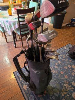 Vintage Golf bag with clubs and accessories #2