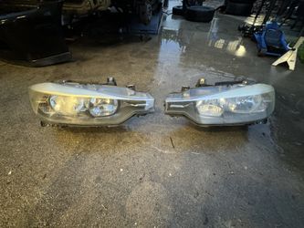 2013 BMW 3 Series Headlights