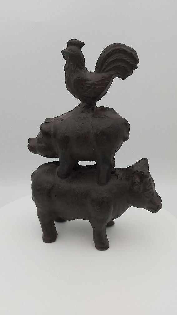 Vintage Cast Iron Animal Stack Of Cow, Pig & Rooster 