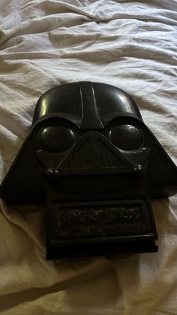 Star wars x Angry Birds black plastic darth vader holder