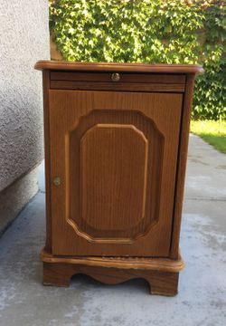 Antique side table 20tx14width x21depth