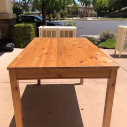 IKEA Table And Chairs (4)