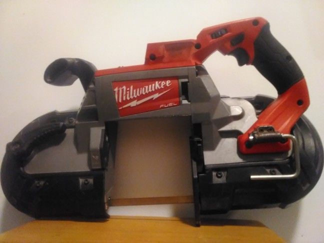 M18 FUEL 18V Lithium-Ion Brushless Cordless Deep Cut Band Saw (Tool-Only)