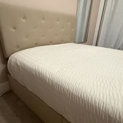Full Size Upholstered Bed (no Mattress)