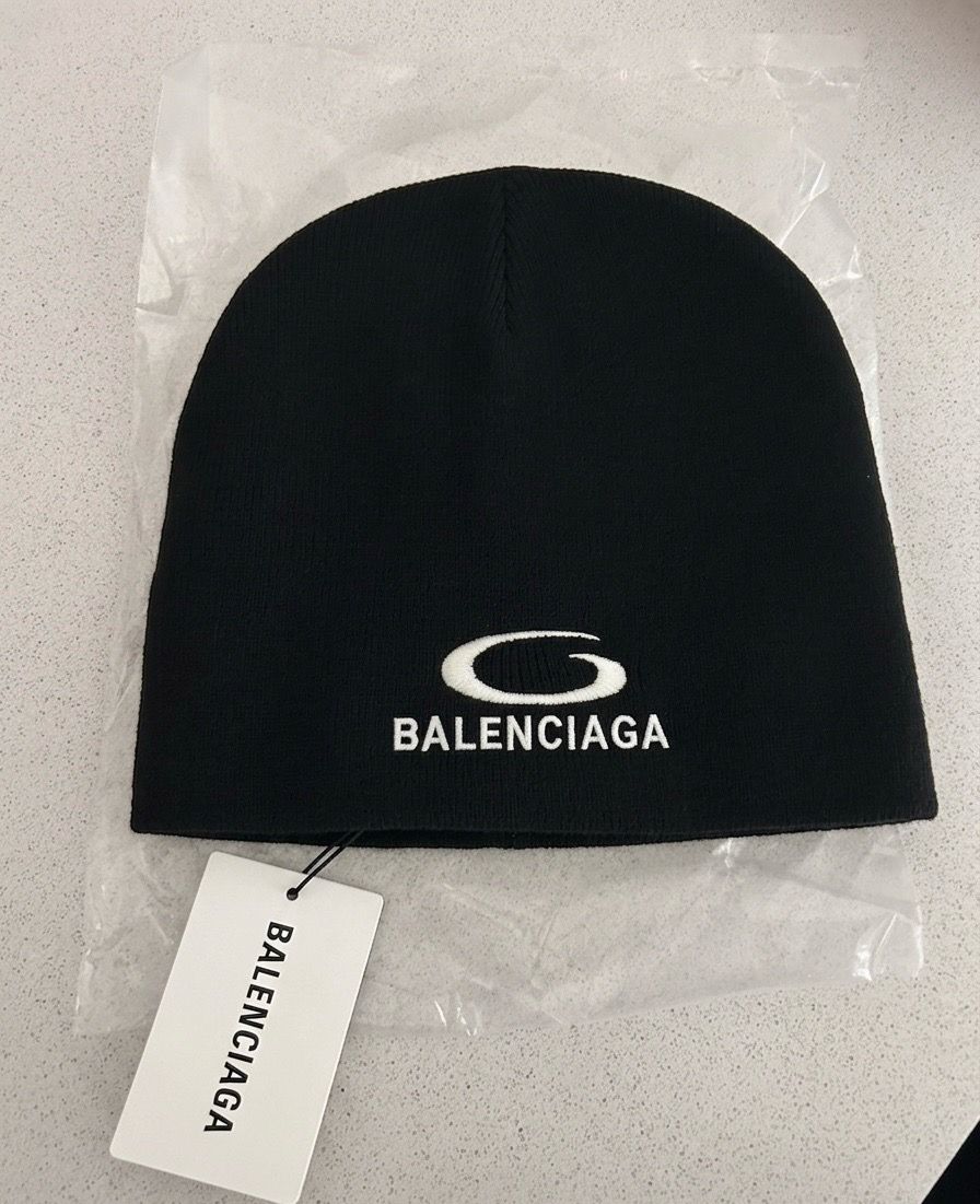 Balenciaga beanie