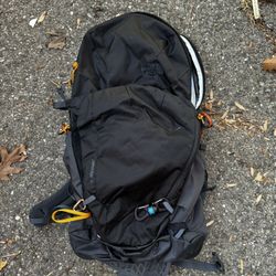 The North Face Zephyrus 26 Backpack for Sale in Northport NY OfferUp