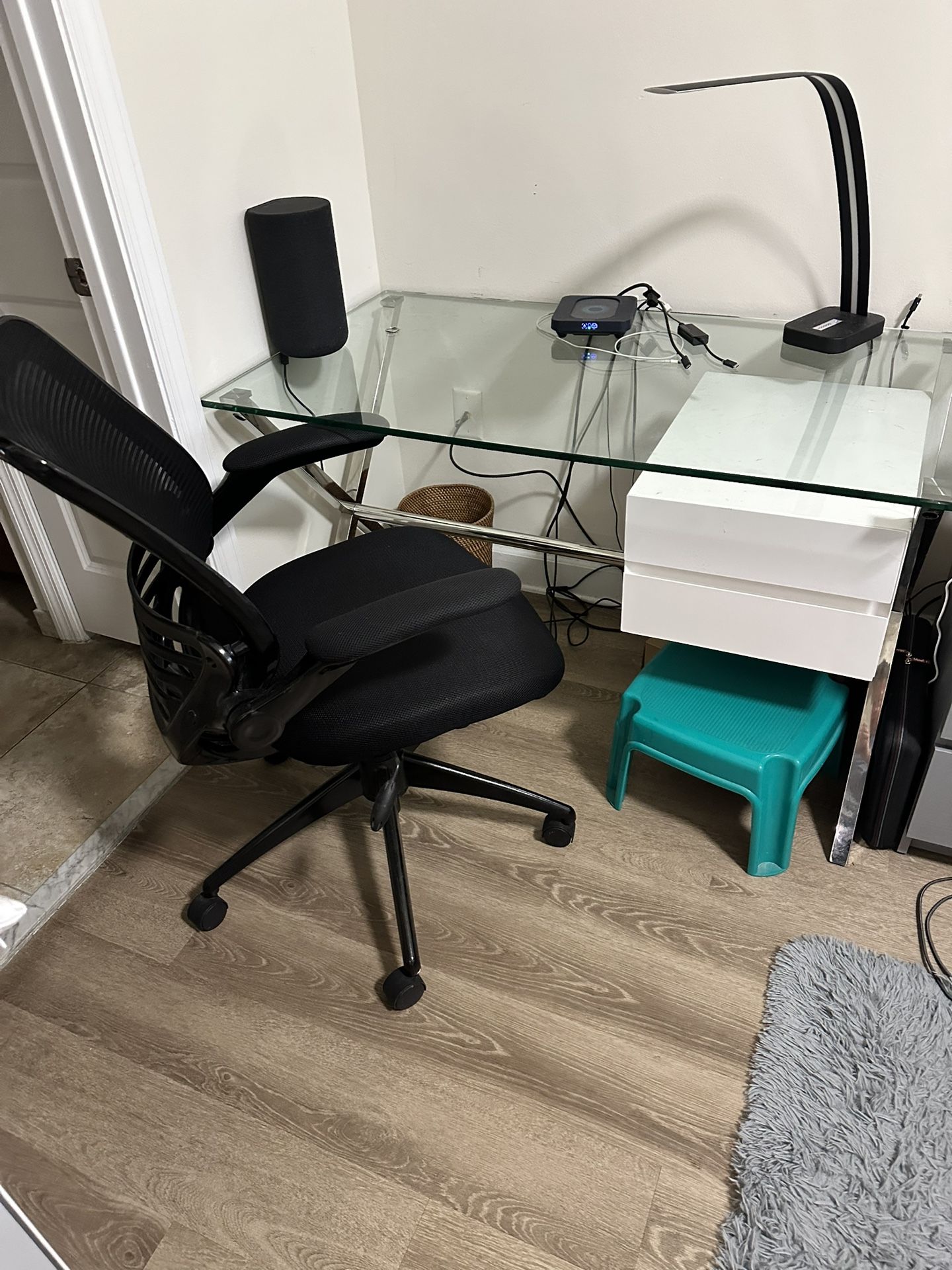 Desk - modern