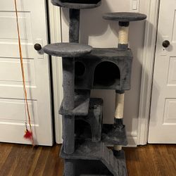 Cat Tree With Nooks And Perches
