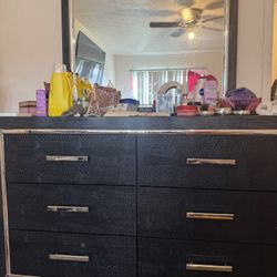 BRAND NEW Bedroom Set 