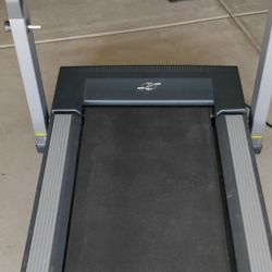 Norditrack C2420 Treadmill for Sale in Fresno CA OfferUp