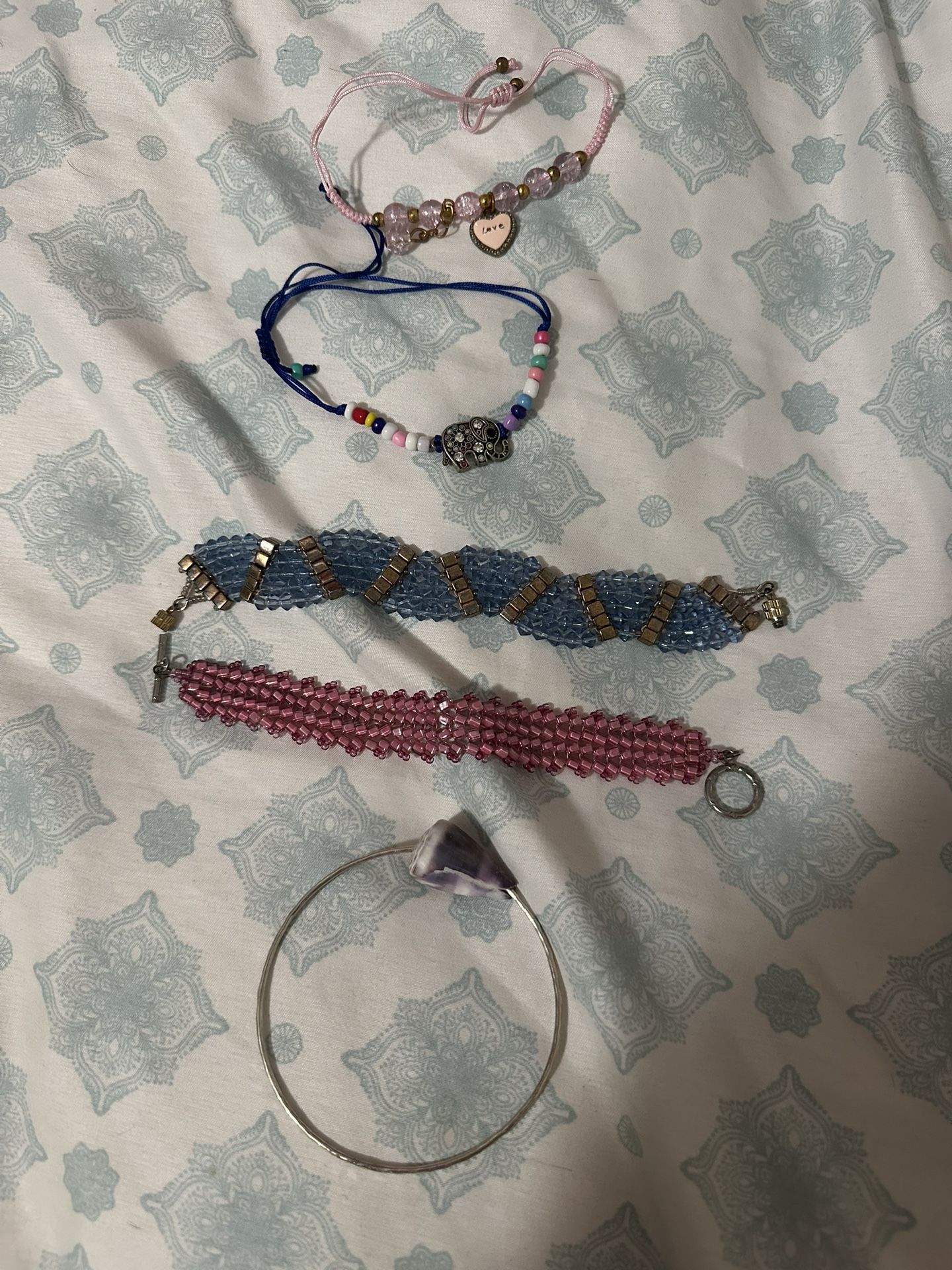 Bracelets 