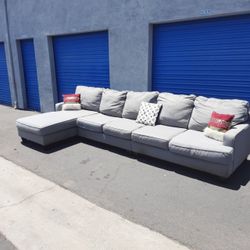 Beautiful sectional couch gray