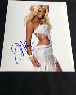 8x10 Photo signed by actress Julianne Hough