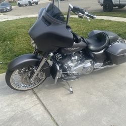 2017 Harley Davidson Street Glide  107