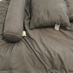 Queen Size Comforter Set